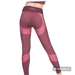 Victoria Secret PINK Seamless Leggings Size Small